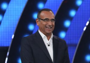 Il direttore artistico Carlo Conti ha annunciato un'importante modifica al Regolamento di Sanremo...