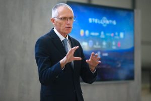 L’AD di Stellantis, Carlos Tavares, si dimette