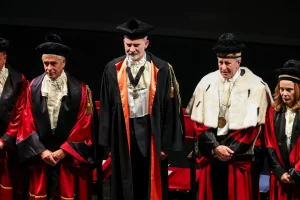 Re Felipe VI si dichiara onorato di ricevere il Dottorato dalla Federico II