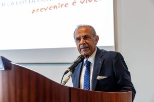 Il presidente della LILT, Francesco Schittulli, chiarisce che il Ministro della Salute non era a...