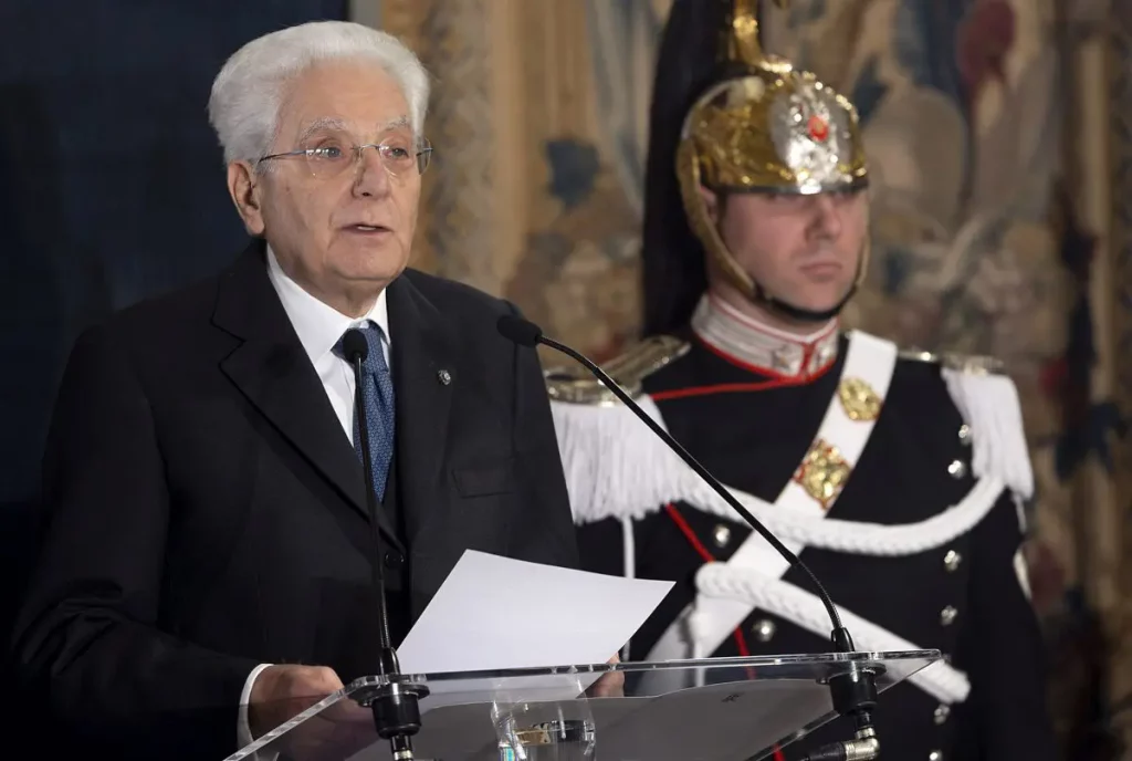 Mattarella: “La democrazia va amata e presa cura di”