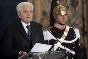 Mattarella: “La democrazia va amata e presa cura di”