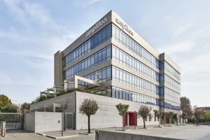 Amplifon firma accordo con Mediobanca per finanziamento da 75 milioni di euro per progetti eco-sostenibili