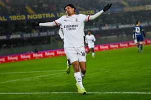 Il Milan trionfa al Bentegodi con la condanna di Reijnders per il Verona