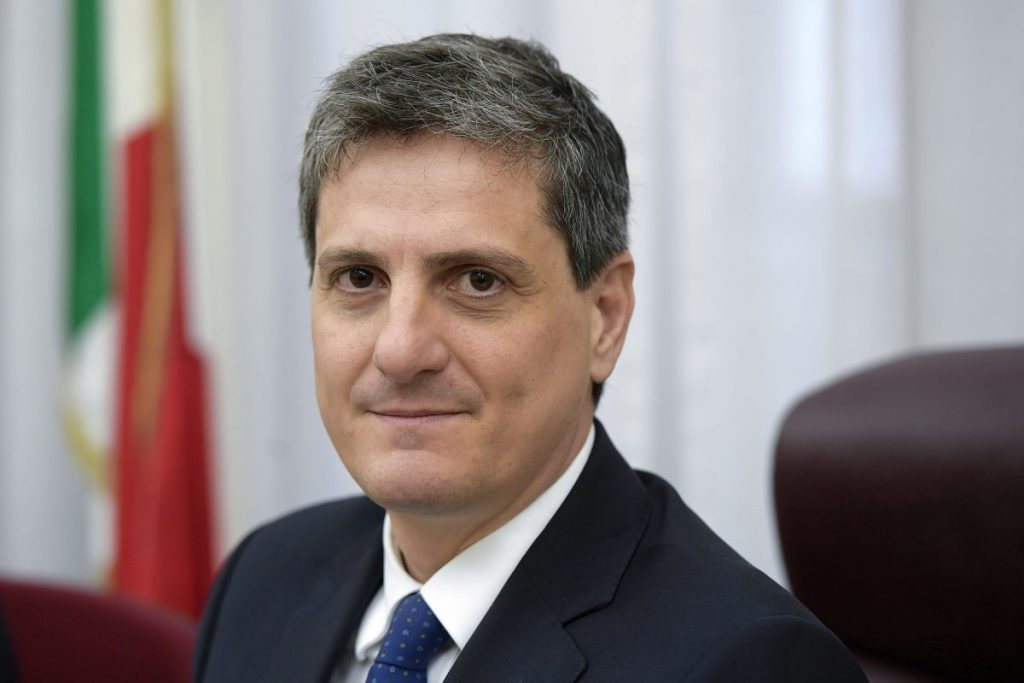 Il sottosegretario alla Presidenza del Consiglio, Alberto Barachini, ringrazia il Presidente del...