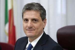 Il sottosegretario alla Presidenza del Consiglio, Alberto Barachini, ringrazia il Presidente del...