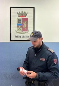 Quattro indagati per minacce contro un addetto alla sicurezza in un locale di Padova
