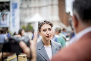 Arrestata a Teheran la giornalista Cecilia Sala