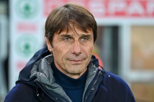Il testo riporta le dichiarazioni del coach di Napoli, Antonio Conte, in vista della partita contro...
