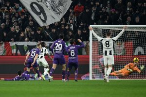 La partita tra la Juventus e la Fiorentina termina in pareggio, con emozioni e gol allo Stadium. I...