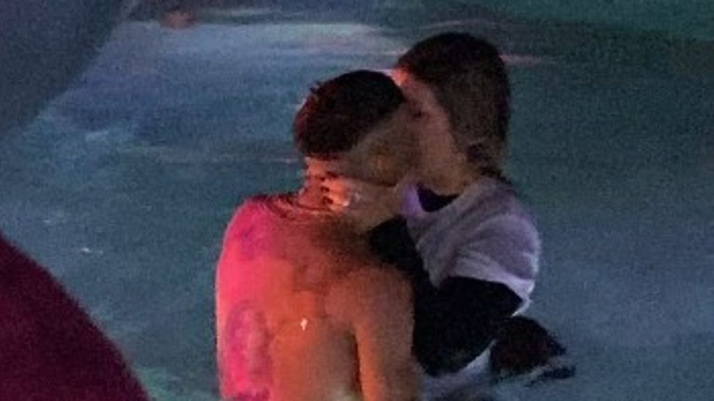 Wanda Nara ha festeggiato il suo compleanno in modo esagerato, con la presenza dell'artista...