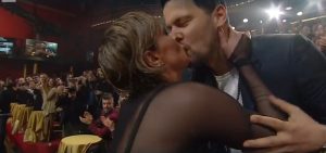 Federica Pellegrini ha vissuto un percorso travagliato a Ballando con le stelle 2024, passando da...