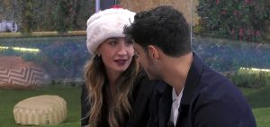 Grande Fratello: Javier Martinez cambia idea su Helena Prestes/ “Non posso permettermi di perderla”