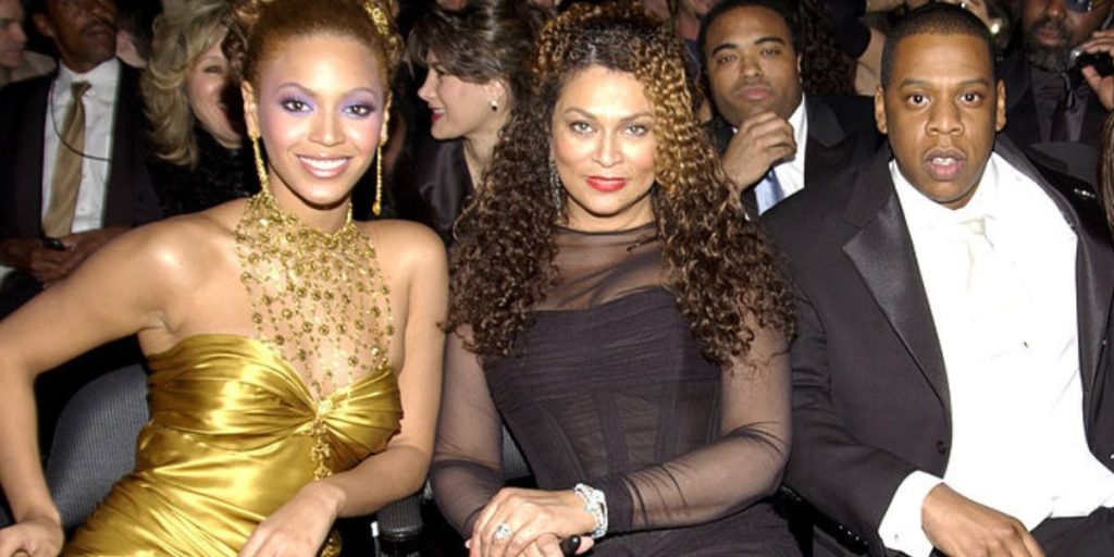 Jay-Z accusato di stupro da una 13enne: la gaffe della suocera e il silenzio di Beyoncé