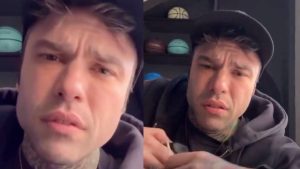 Fedez spiega il motivo del suo stato d’animo riguardo la sua partecipazione a Sanremo: “Ero triste?”