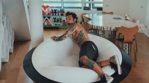 Il calciatore affitta l’attico dei Ferragnez a CityLife