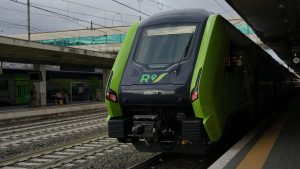 Trenitalia investirà 850 milioni di euro per 100 nuovi treni regionali entro il 2025, per un totale...