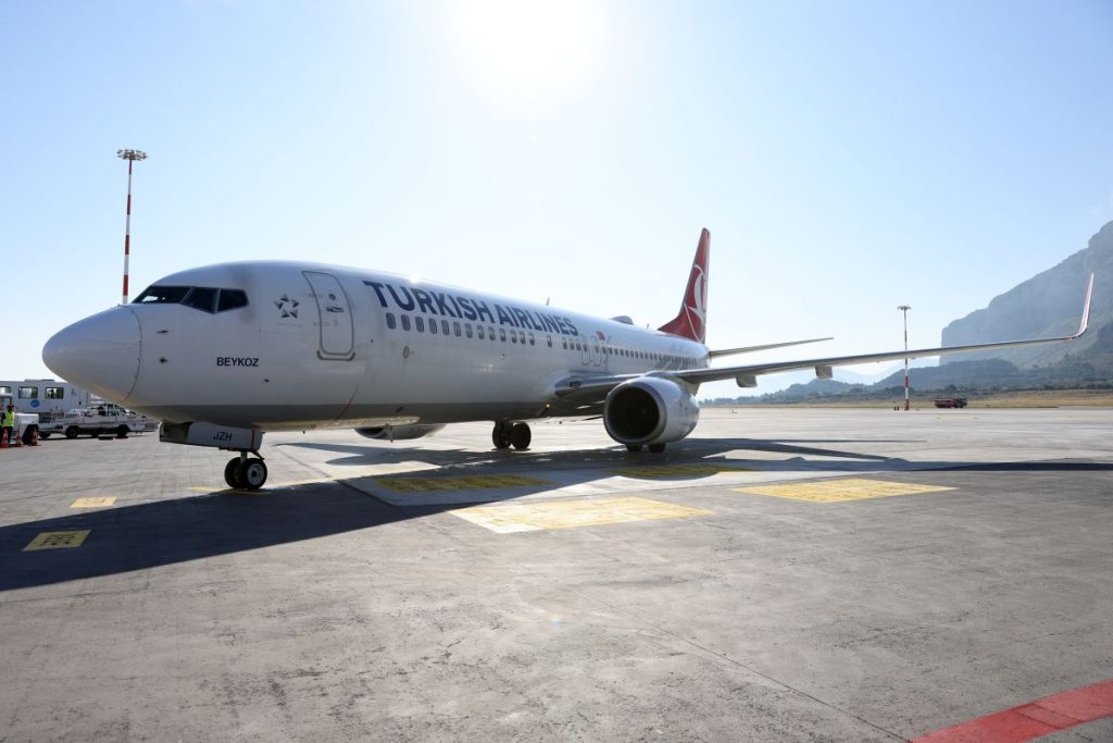 Due passeggeri in fuga a Malta dopo un atterraggio d’emergenza