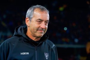 Il testo riguarda l'intervista al coach Marco Giampaolo dell'US Lecce, che parla della sua...