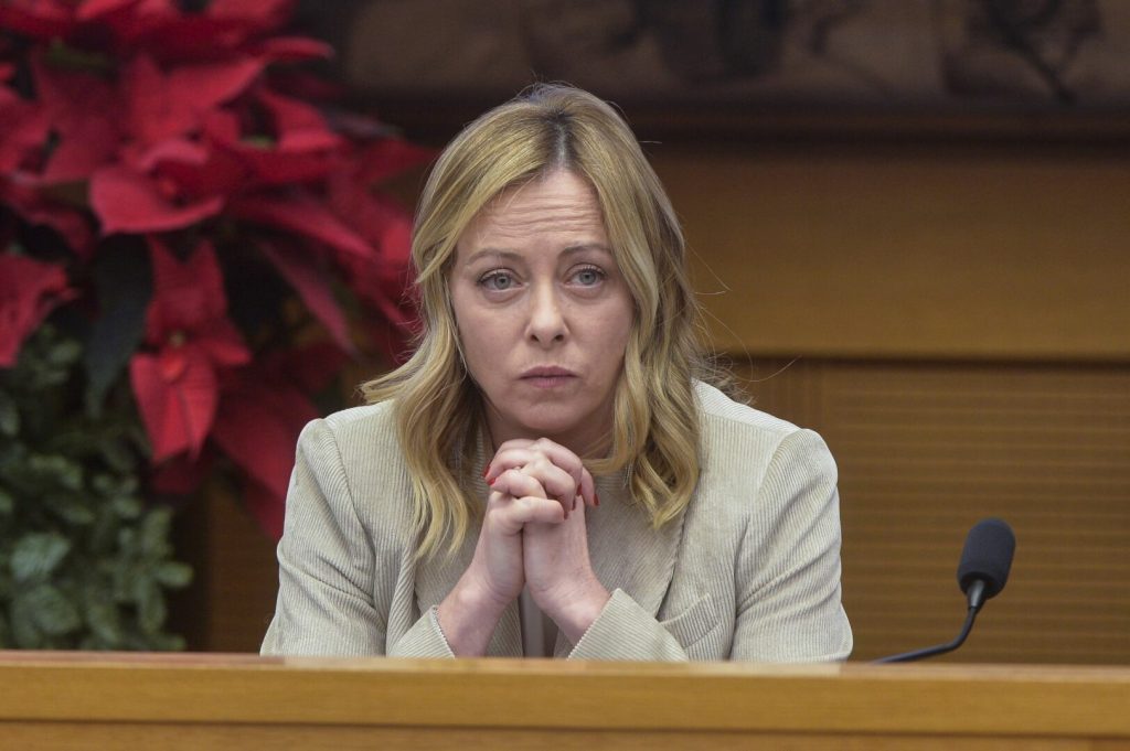 Meloni condanna gli scontri al corteo per Ramy a Roma: “Episodio ignobile”