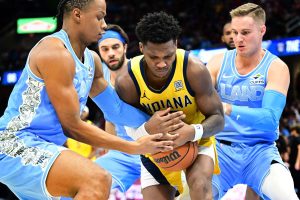 Nella partita di basket tra i Cleveland Cavaliers e gli Indiana Pacers, Cleveland interrompe la sua...