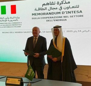 Accordo energetico firmato a Riad tra Italia e Arabia Saudita