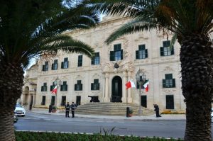 Malta intende limitare il diritto dei cittadini di richiedere indagini