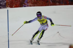 McGrath trionfa nello Slalom di Wengen con la Norvegia in testa