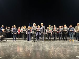 Consegna delle medaglie della memoria della Shoah al teatro San Carlo di Napoli