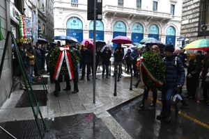 Commemorazione delle vittime del nazifascismo a Milano di fronte all’ex Albergo Regina