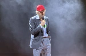 Il corpo umano vol.1 è il nuovo album di Lorenzo Jovanotti, un viaggio musicale di canzoni diverse...