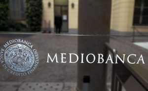 Mediobanca respinge l’Ops di Mps, ritenendola non accordata e dannosa per il valore