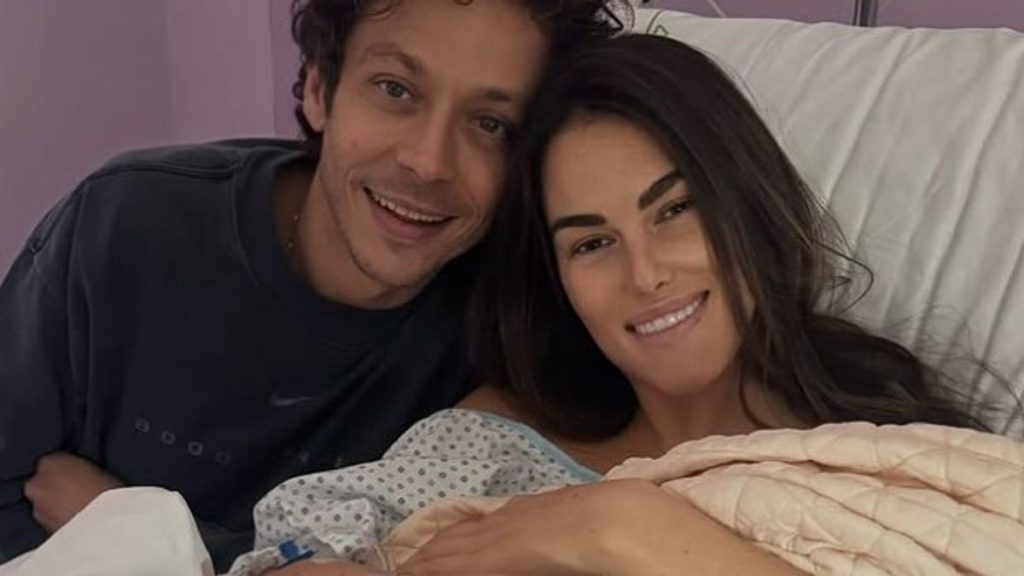 Valentino Rossi e Francesca Sofia Novello hanno annunciato di essere diventati genitori bis. La...