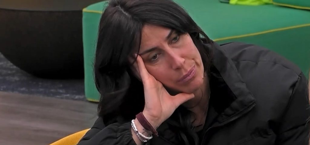 Amanda_Lecciso_sfogo_Grande_Fratello_Lorenzo_delusa_MEDIASET_INFINITY_2025.jpg