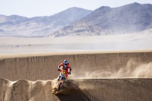 La quarta tappa della Dakar 2025: Sanders in testa nella classifica delle moto Dopo la tappa...