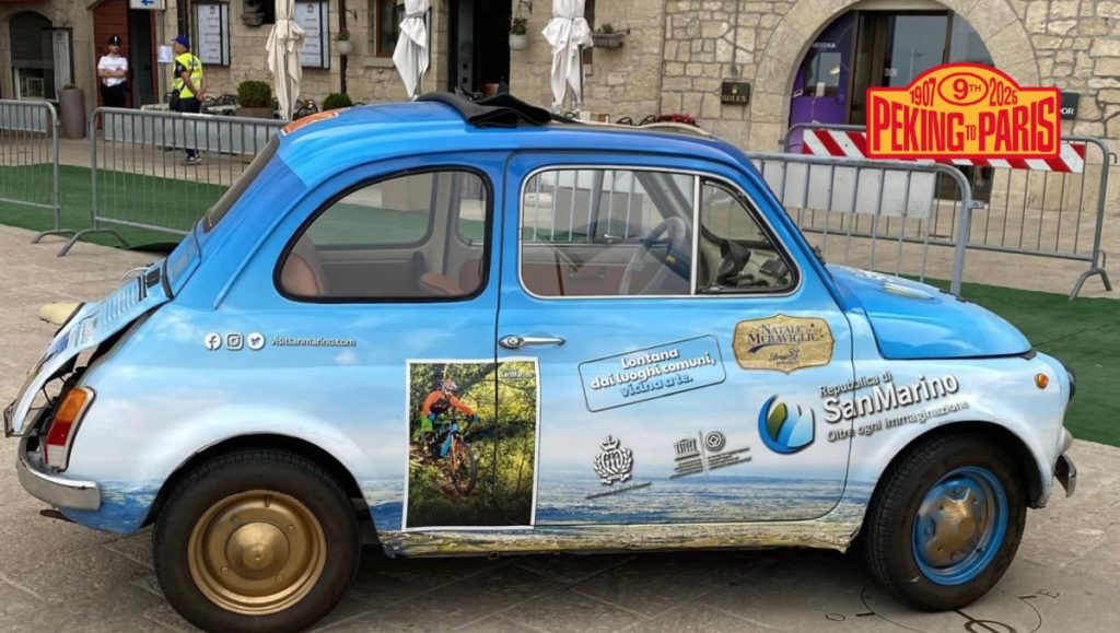 Il 20 gennaio verrà presentato l'equipaggio di San Marino per la Pechino-Parigi 2025 su una Fiat 500...