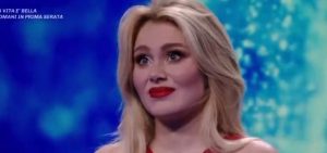 Il Grande Fratello: Jasmine Carrisi innamorata di Javier Martinez? E un saluto speciale a zia Amanda Lecciso