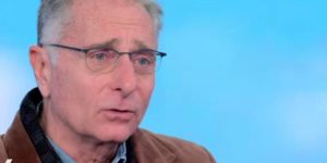 “Proteggere i nostri figli nonostante le difficoltà” – la sottile allusione a Sonia Bruganelli