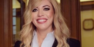 Maria Rosaria Boccia risponde alla voce che la vuole incinta con una foto.