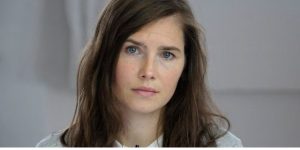 Amanda Knox condannata definitivamente per calunnia contro Lumumba, ma evita il carcere