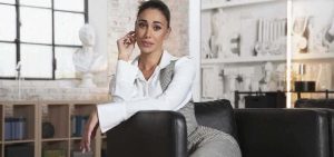 Il debutto di Belen Rodriguez su Real Time con "Amore alla prova" alle 21.30. Quattro coppie...