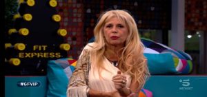 Nella puntata del Grande Fratello di stasera si preannunciano colpi di scena: quattro concorrenti...