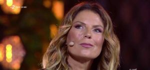 Shaila Gatta lancia il suo ‘scherzo’ a Marina La Rosa: “Invitatela al Grande Fratello!” / La risposta di Marina: “Non mi interessa…”
