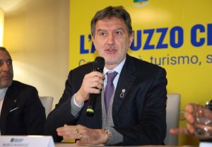 Marsilio all’Aeroporto d’Abruzzo: obiettivo superare un milione di passeggeri