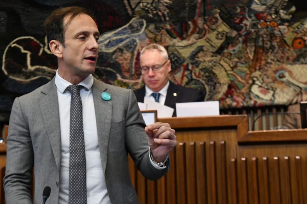 Il governatore del Friuli Venezia Giulia, Massimiliano Fedriga, ha condannato fermamente...