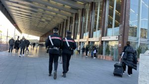 Controlli Rafforzati a Roma: 2 Arresti e 7 Denunce nelle Aree Sotto Vigilanza