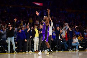 LeBron Immortale: Dallas si Riscatta contro Boston, mentre Jokic Conduce Denver alla Vittoria