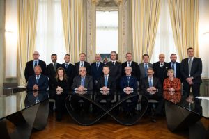 Mandelli Riconfermato alla Presidenza della Federazione dei Farmacisti: Un Nuovo Inizio per il Settore