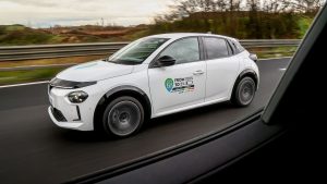 Lancia Ypsilon: L’auto elettrica più efficiente secondo ‘From 100% to 5%’