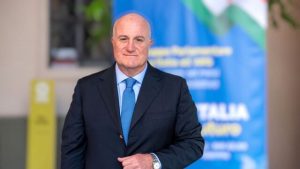 Forza Italia in Sicilia: Crescono gli Iscritti, Caruso Esprime Entusiasmo per il Raggiungimento di 16.000 Soci